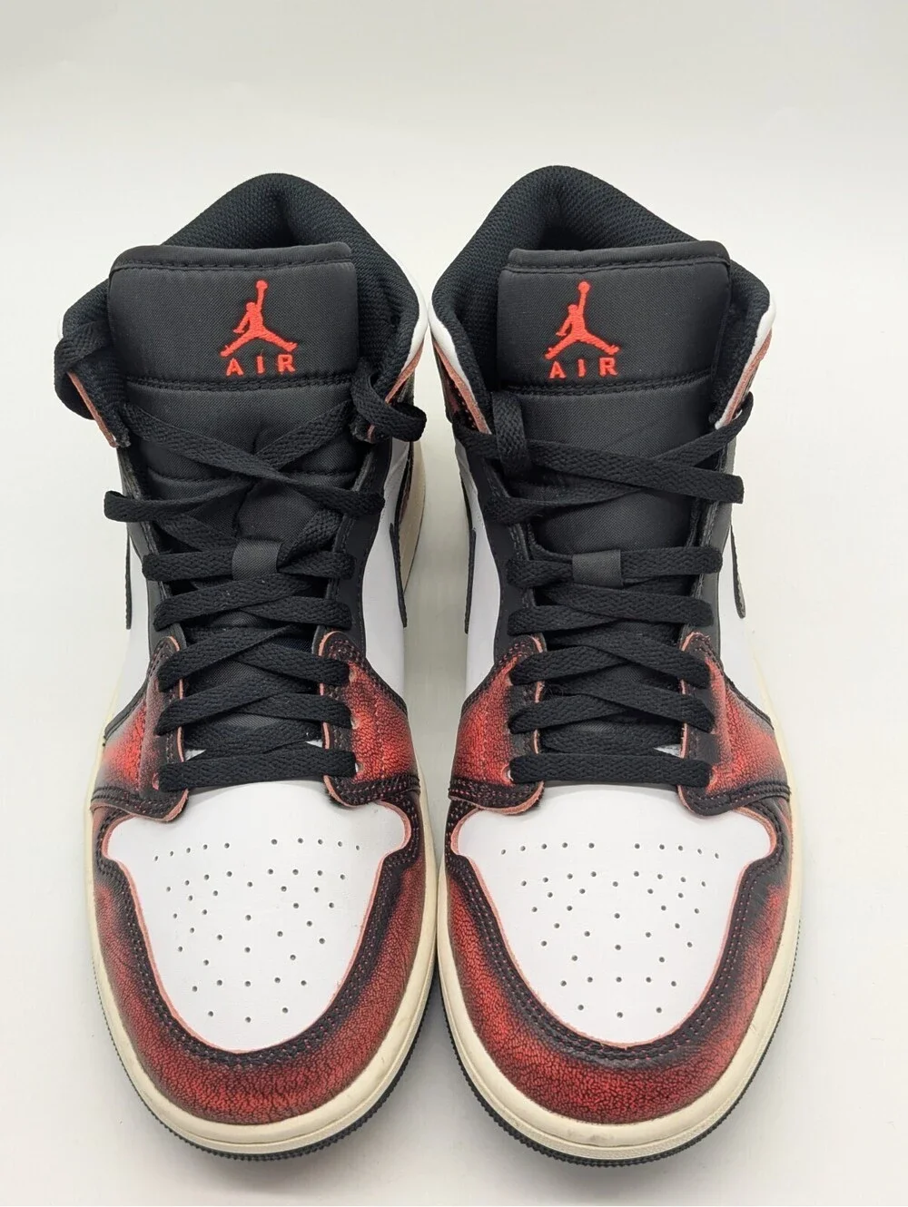 Mens Size 10.5 Nike Jordan 1 SE Mid Wear-Away Chicago Red Black Shoes DV9565-006